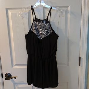 Trixxi - Black and White Romper